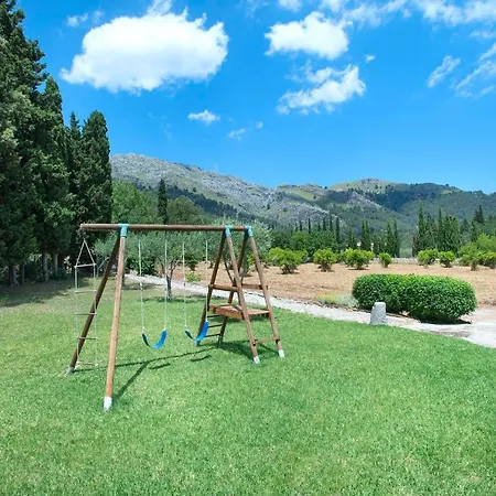 Sleeps 10 Pool Air Con Wifi *
