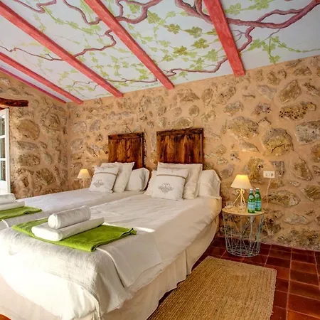 Sleeps 10 Pool Air Con Wifi Villa Pollenca