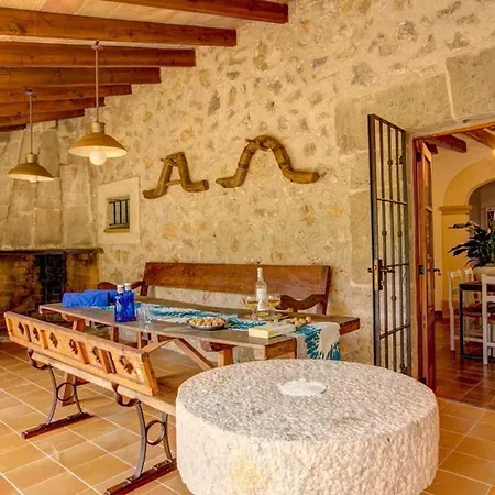 Sleeps 10 Pool Air Con Wifi Villa